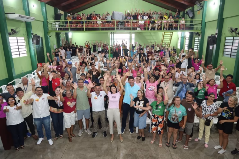 Mayra Dias apresenta compromissos para fortalecer e valorizar a educação no Amazonas