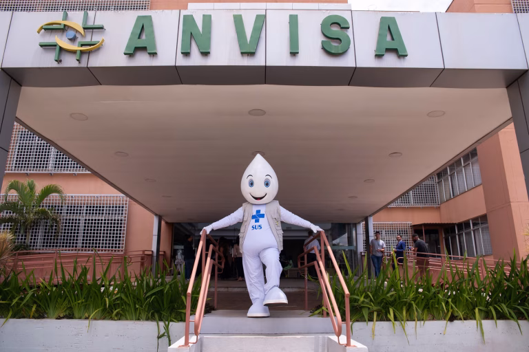 O SUS e a Anvisa, história de luta pela saúde da população em quaisquer circusntâncias