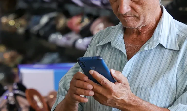 Os apostadores que ainda tiverem saldo nas lojas de apostas serão ressarcidos