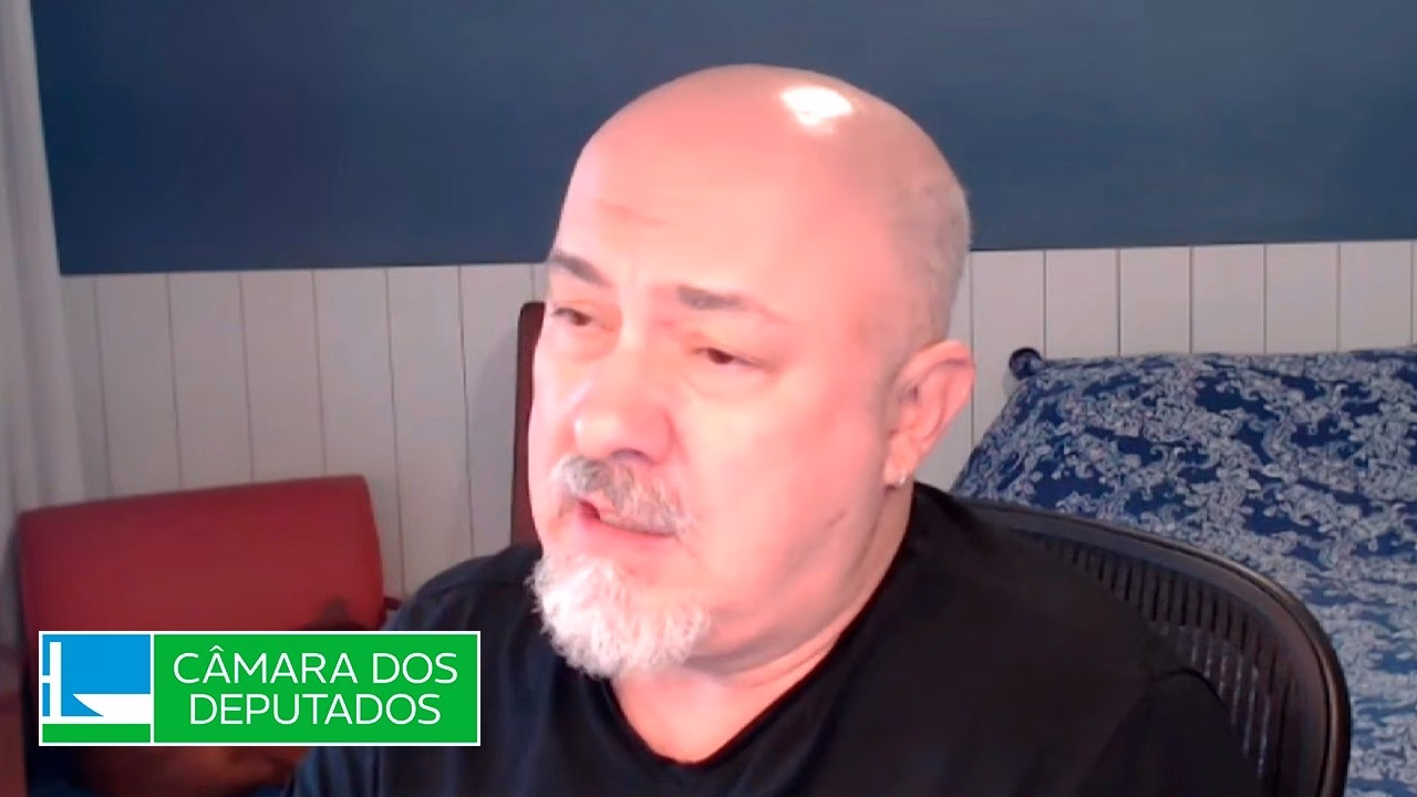 Cientista político avalia que propaganda eleitoral gratuita no rádio e na TV ajuda indecisos