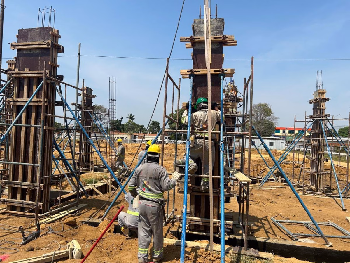 Construção da primeira Maternidade do Baixo Amazonas segue avançando em Parintins Construção da primeira Maternidade do Baixo Amazonas segue avançando em Parintins
