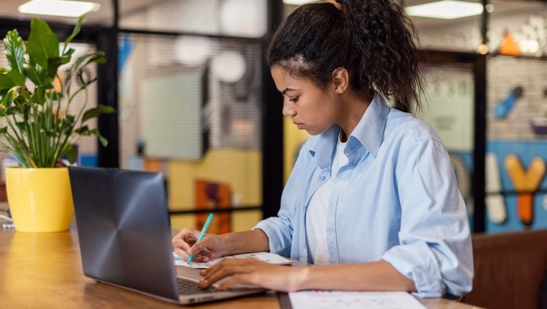 Curso para servidores sobre violência de gênero na internet tem inscrições até 4 de outubro