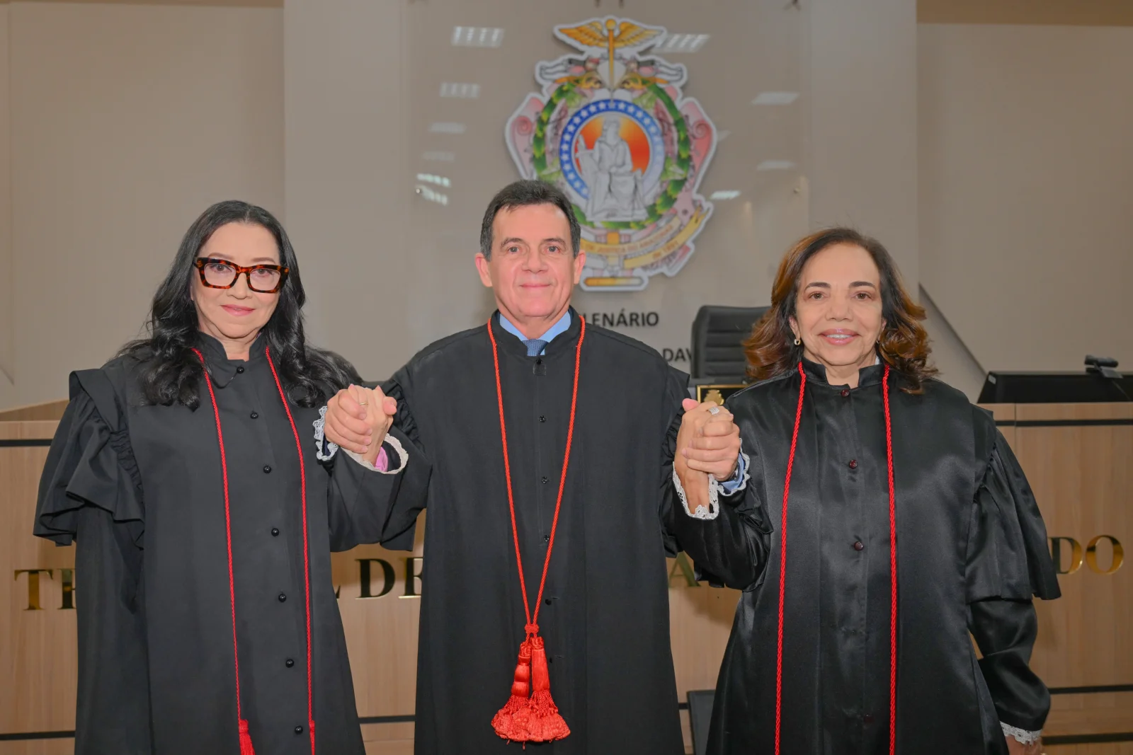Desembargadores Airton Gentil, Onilza Gerth e Vânia Marinho são escolhidos para dirigir o TJAM no biênio 2027/2028 Desembargadores Airton Gentil, Onilza Gerth e Vânia Marinho são escolhidos para dirigir o TJAM no biênio 2027/2028
