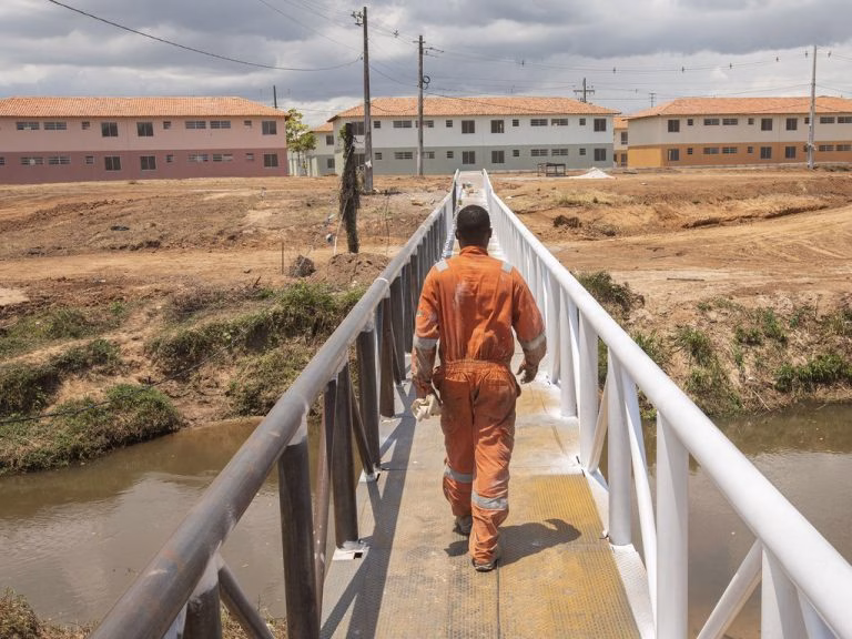 Eleições 2026: especialistas analisam desafios em habitação, saneamento e esporte Eleições 2026: especialistas analisam desafios em habitação, saneamento e esporte
