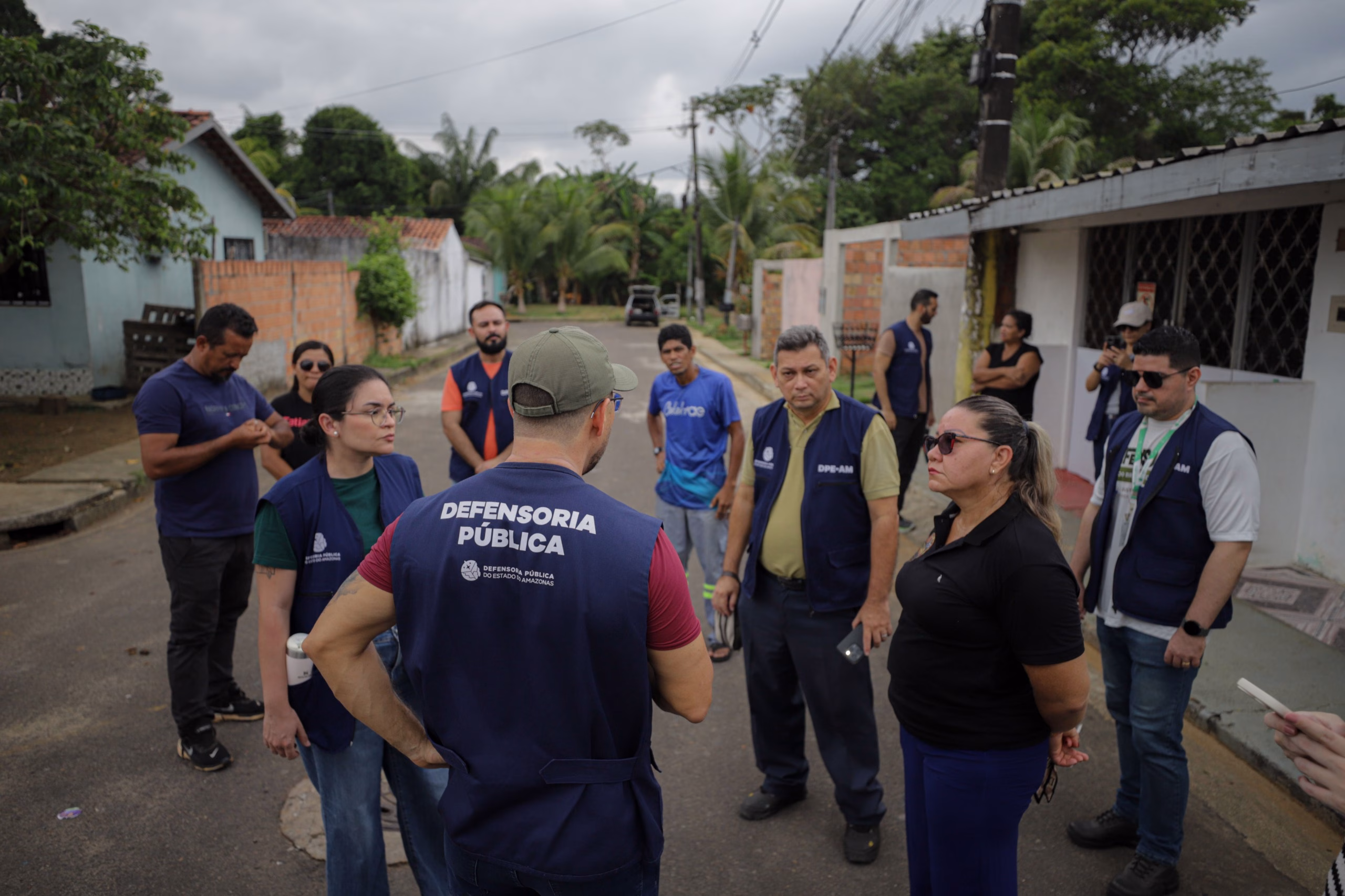 Em Iranduba, Defensoria apura falhas no saneamento e falta de serviços básicos que afetam 330 famílias