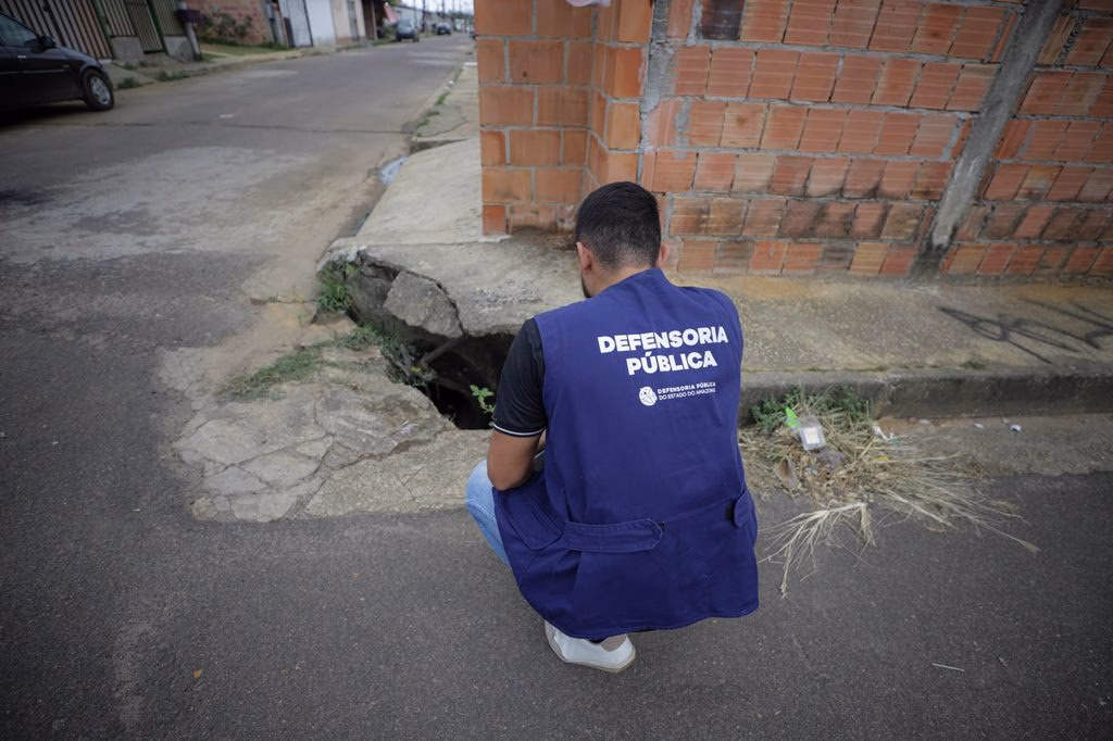 Em Iranduba, Defensoria apura falhas no saneamento e falta de serviços básicos que afetam 330 famílias 3 foto 2968 1024x682 1
