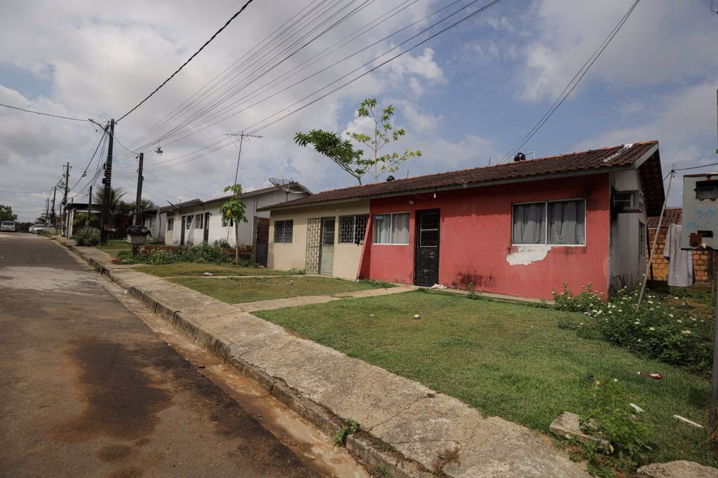 Em Iranduba, Defensoria apura falhas no saneamento e falta de serviços básicos que afetam 330 famílias 5 foto 2970 1024x682 1