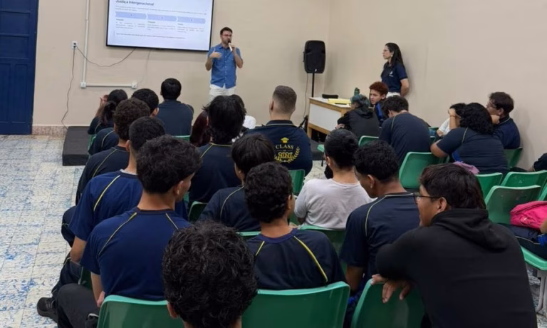 Dia da Amazônia: Em meio aos efeitos do Super El Niño, estudantes da capital e do interior do Amazonas participam de projeto de educação ambiental