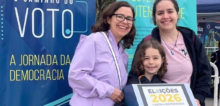 Na Praça Mauá (RJ), TSE leva exposição itinerante e urna eletrônica à população 6 Foto: TRE/RJ - Exposição praça Mauá - RJ -07.09.2026