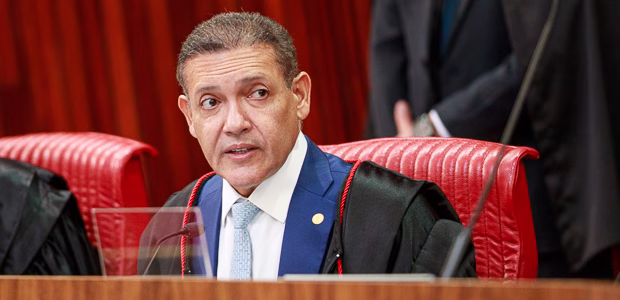 Justiça Eleitoral trabalha para garantir votação tranquila e organizada Justiça Eleitoral trabalha para garantir votação tranquila e organizada