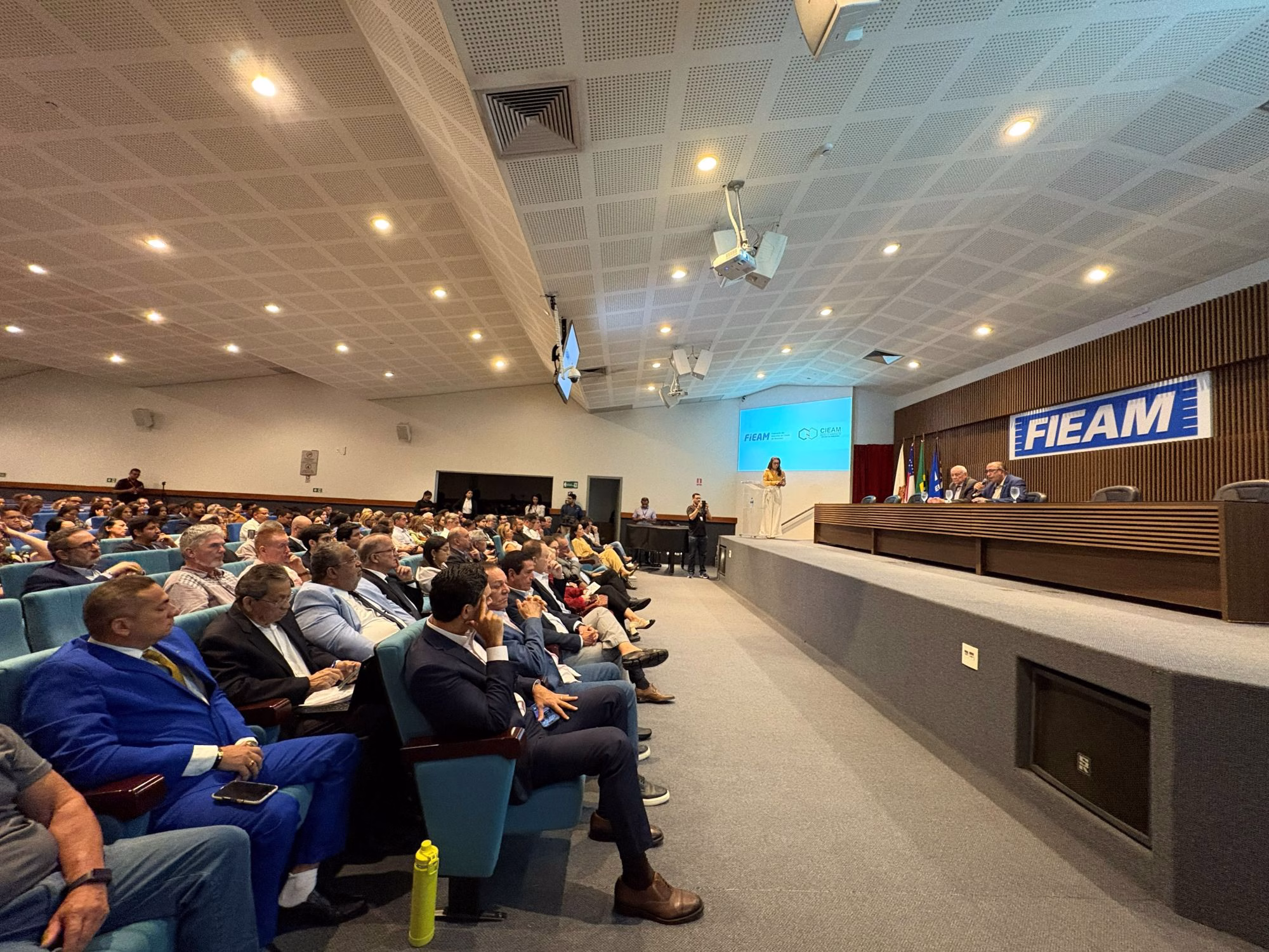 Indústria cobra dos candidatos uma agenda de competitividade para o Amazonas Indústria cobra dos candidatos uma agenda de competitividade para o Amazonas