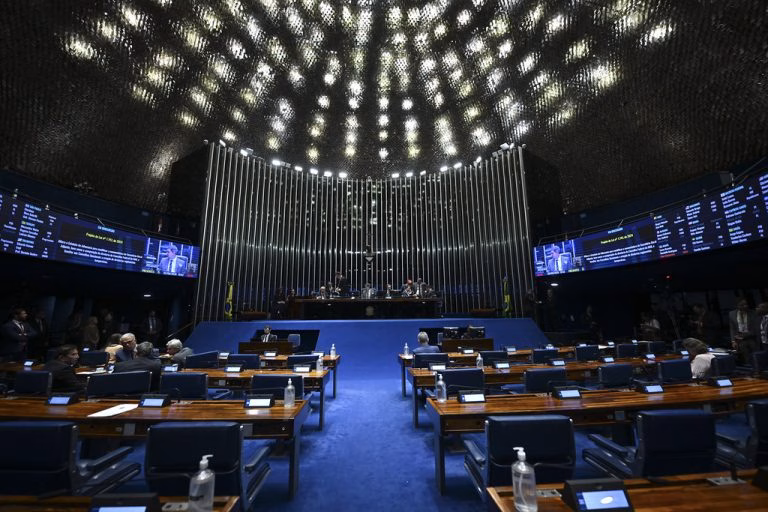 Maioria dos deputados em exercício busca a reeleição, mas cresce o número de quem concorre a outros cargos Maioria dos deputados em exercício busca a reeleição, mas cresce o número de quem concorre a outros cargos