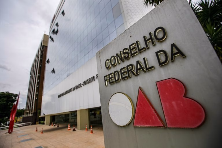 Nova lei altera estrutura da Ordem dos Advogados do Brasil Nova lei altera estrutura da Ordem dos Advogados do Brasil
