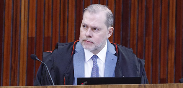 Pedido de vista suspende julgamento de candidatura ao governo do Amapá Pedido de vista suspende julgamento de candidatura ao governo do Amapá
