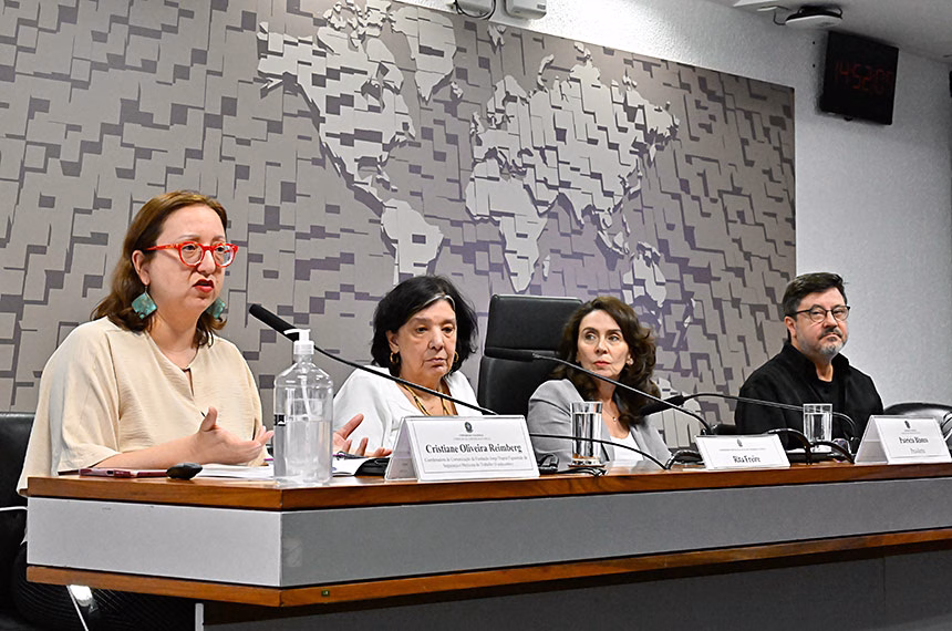 Pesquisa apresentada em Conselho aponta alta taxa de depressão entre jornalistas Pesquisa apresentada em Conselho aponta alta taxa de depressão entre jornalistas