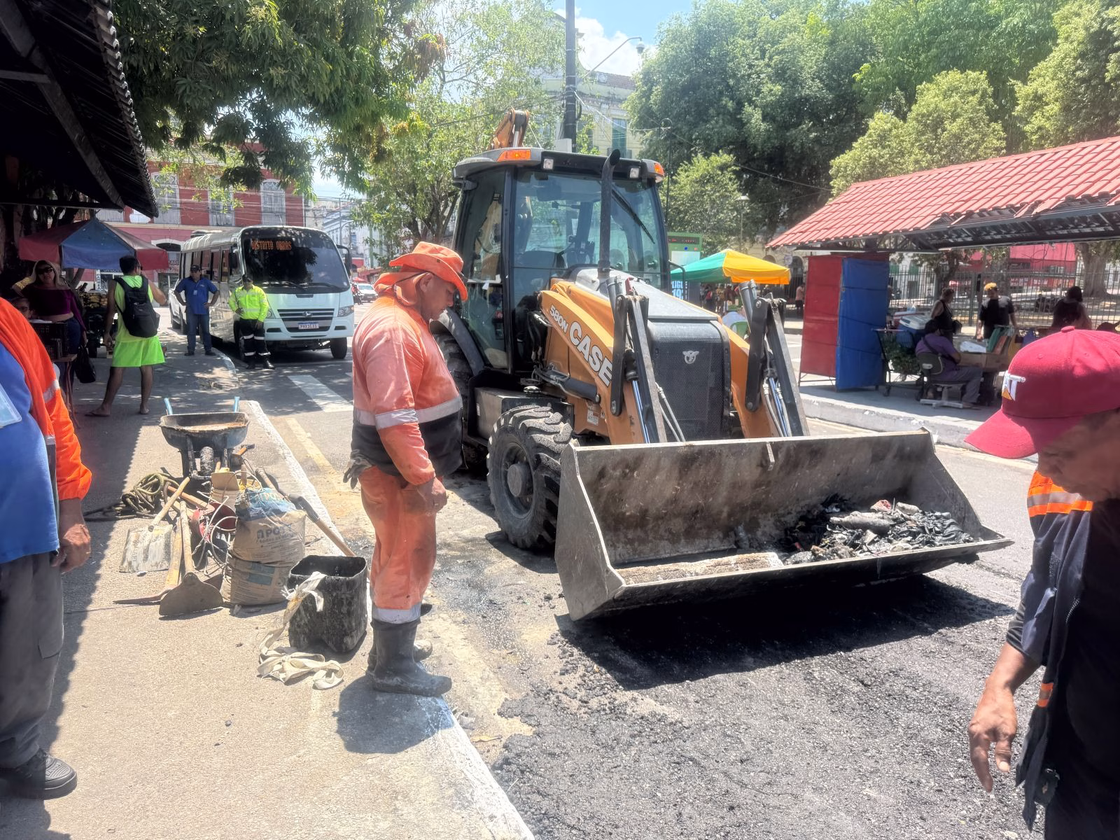 Prefeitura de Manaus reforça drenagem no centro histórico para prevenir alagamentos durante o período chuvoso