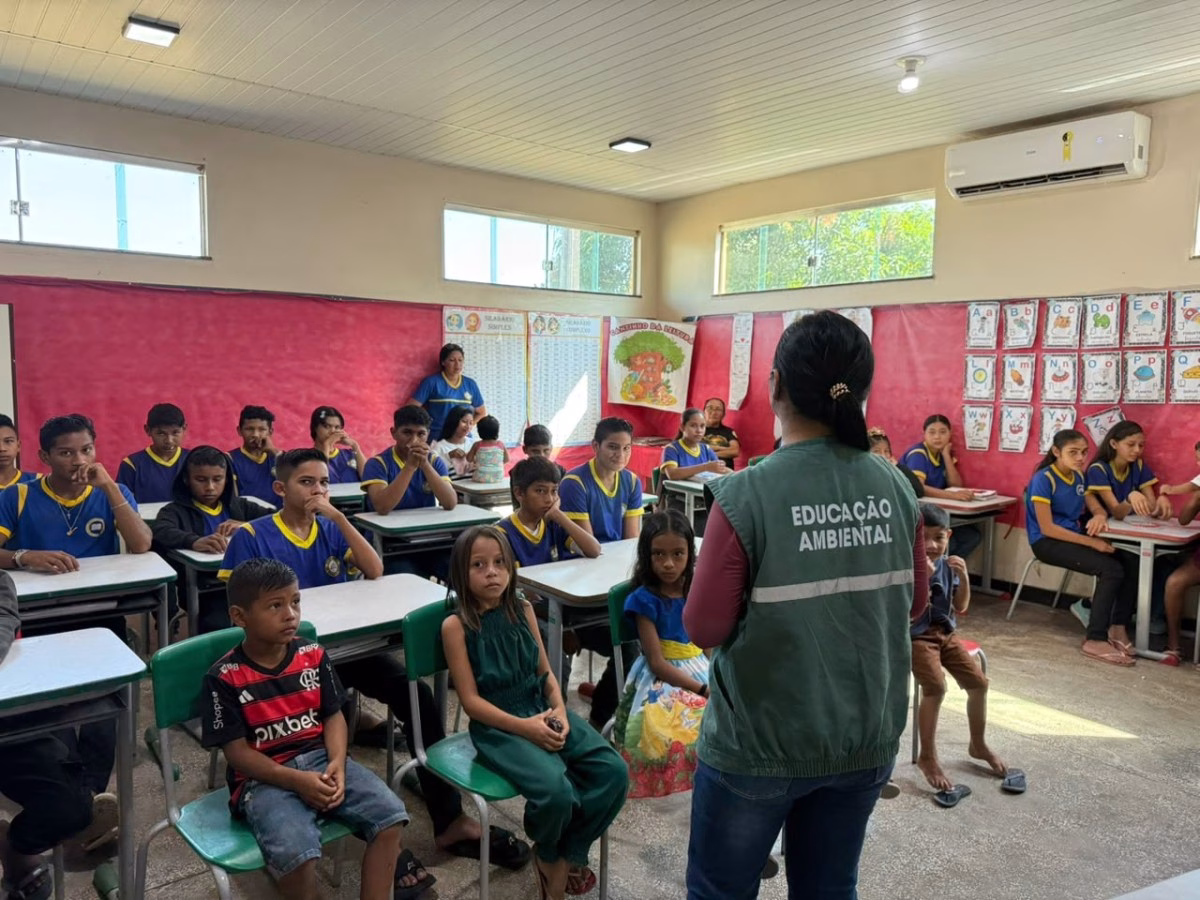 Prefeitura reforça conscientização sobre preservação das praias durante período de vazante em Parintins Prefeitura reforça conscientização sobre preservação das praias durante período de vazante em Parintins