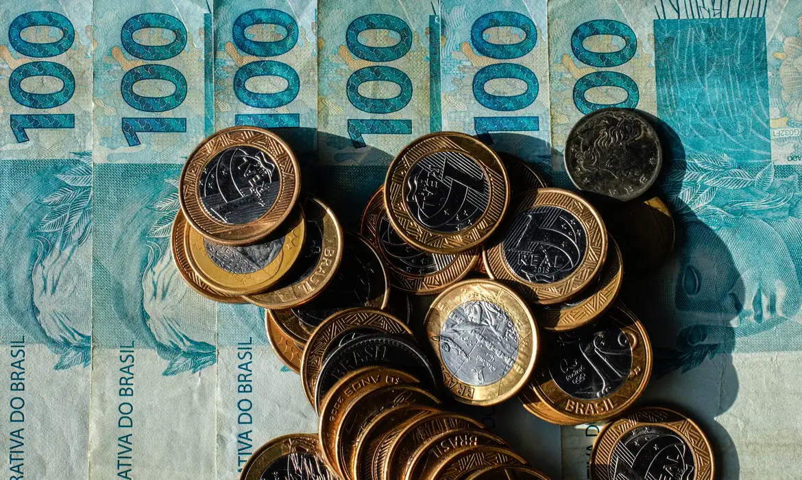 Orçamento de 2027 tem previsão de superávit primário de R$ 18,6 bilhões