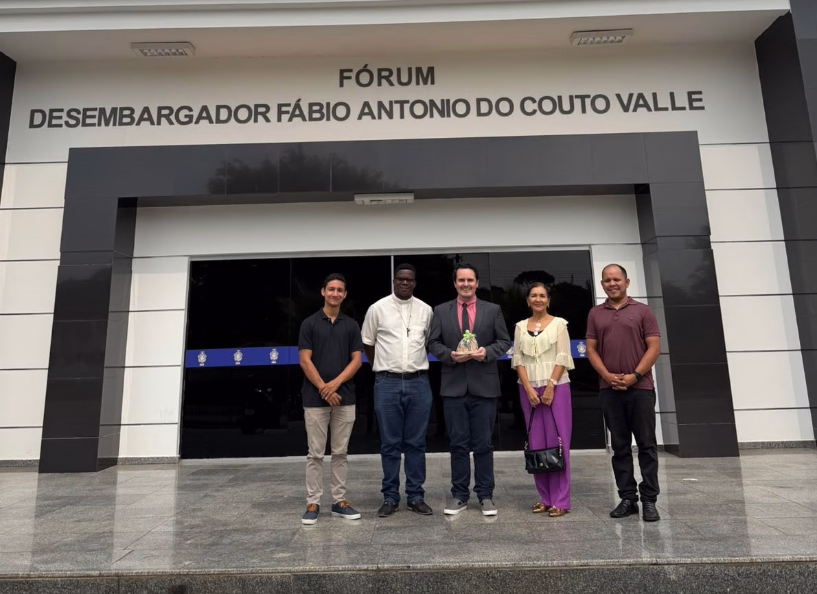 Tefé visita membros da igreja