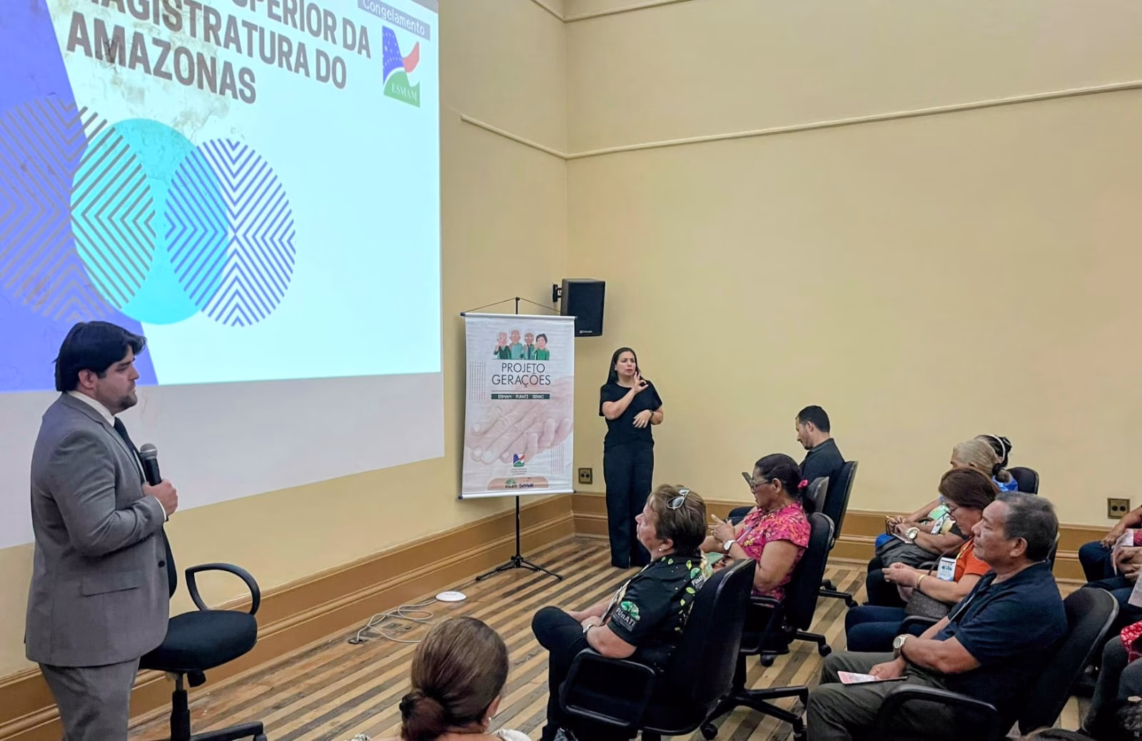 Inclusão e Direitos: "Projeto Gerações" ensina Inteligência Artificial e cidadania para idosos em Manaus 2 WhatsApp Image 2026 09 14 at 11.42.40