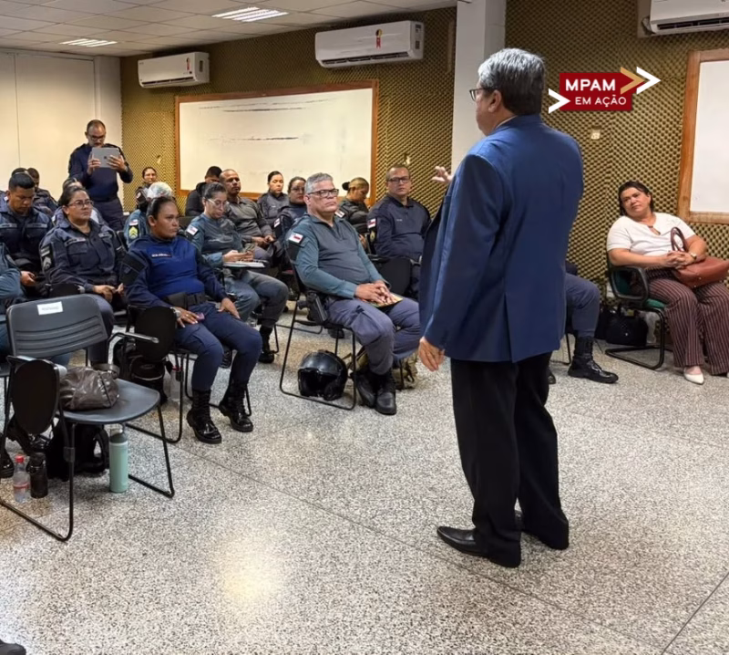 MP realiza palestra sobre Lei Maria da Penha e processos legais, no Centro Integrado de Comando e Controle
