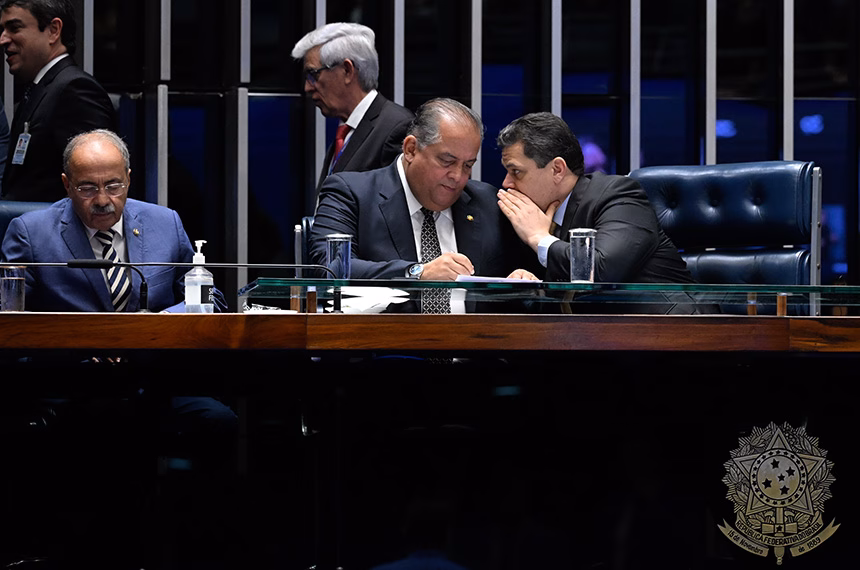 Aprovada ampliação do adicional de fronteira para servidores federais Aprovada ampliação do adicional de fronteira para servidores federais