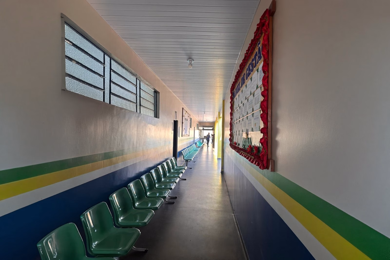 Comunidade arrecada dinheiro para custear reforma e materiais de escolas estaduais em Urucará