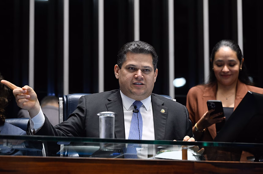 Davi destaca compromisso e espírito público na votação do fim da escala 6×1