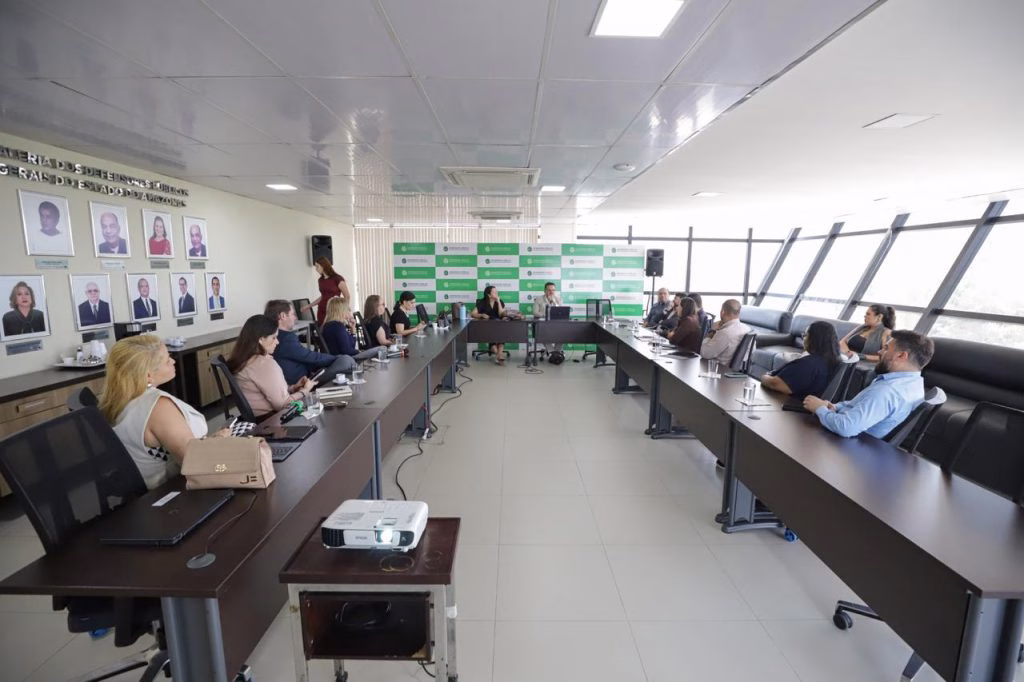 Defensoria cobra dados de prontos-socorros e estabelece prazos para apurar fluxo de pacientes em Manaus 2 defensoria cobra dados de prontos socorros e estabelece prazos para apurar fluxo 2