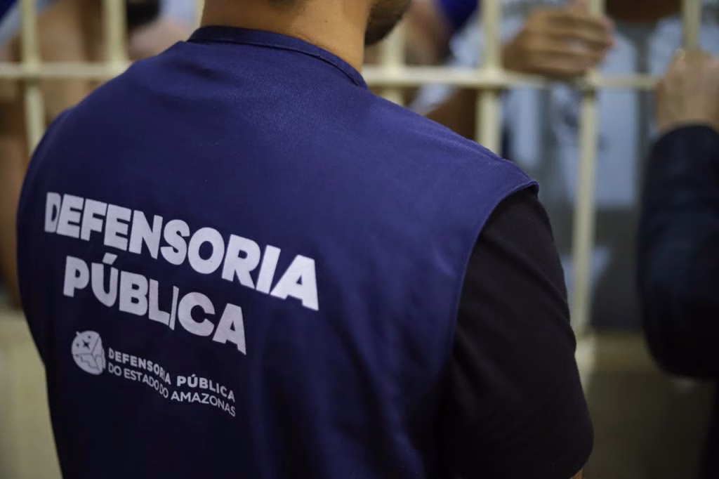 Defensoria incentiva ressocialização de custodiados com entrega de livros à unidade prisional da PM 1 defensoria incentiva ressocializacao de custodiados com entrega de livros a unid 1