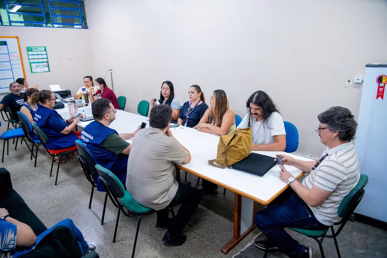 Defensoria investiga afastamentos de profissionais da educação por questões de saúde mental em Manaus