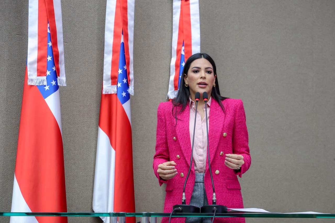 Mayra Dias cobra cumprimento de lei que prioriza mamografias para mulheres ribeirinhas no Amazonas Mayra Dias cobra cumprimento de lei que prioriza mamografias para mulheres ribeirinhas no Amazonas