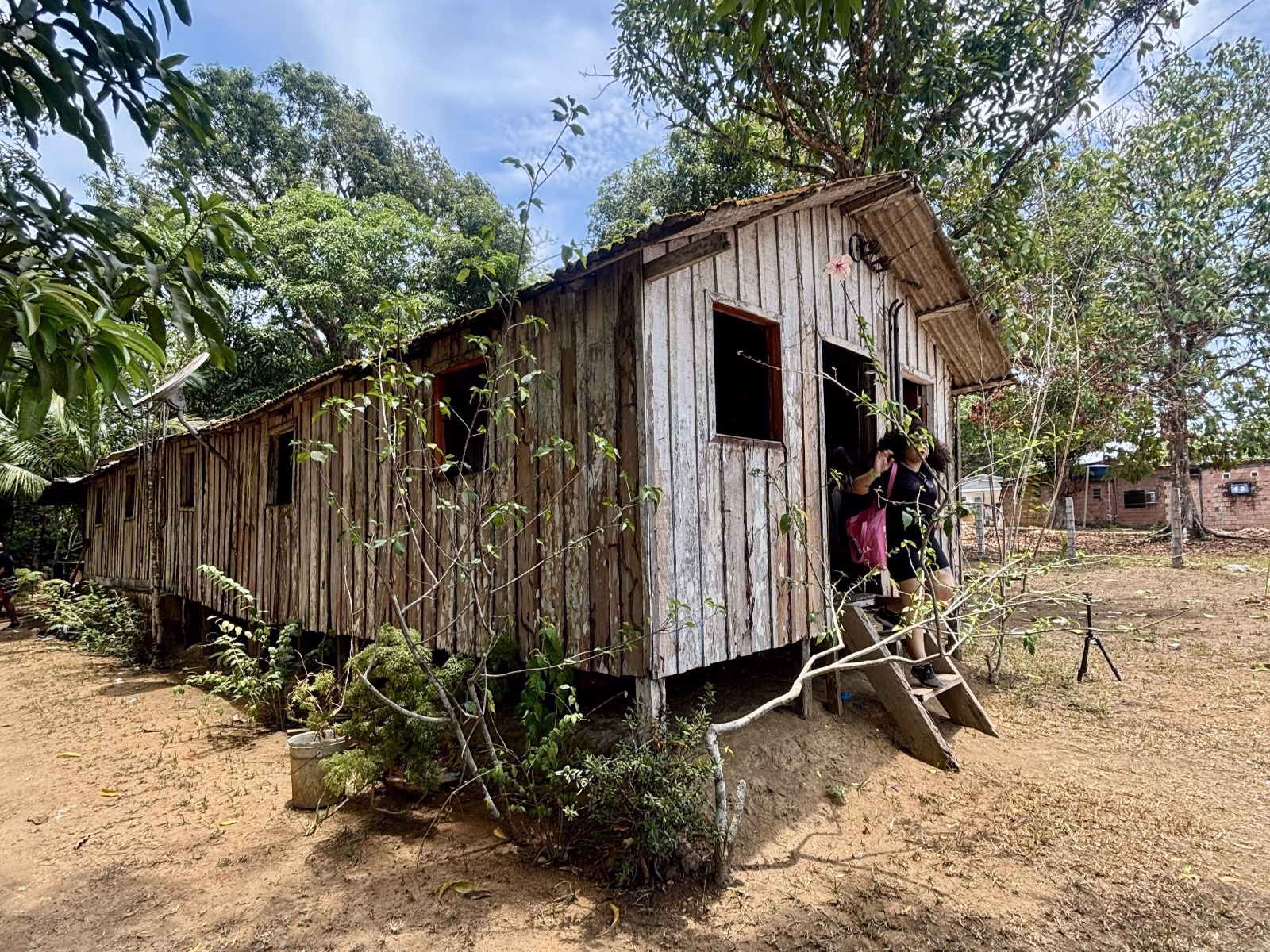Documentário revela as memórias e transformações da Vila de Paricatuba pelo olhar de seus moradores