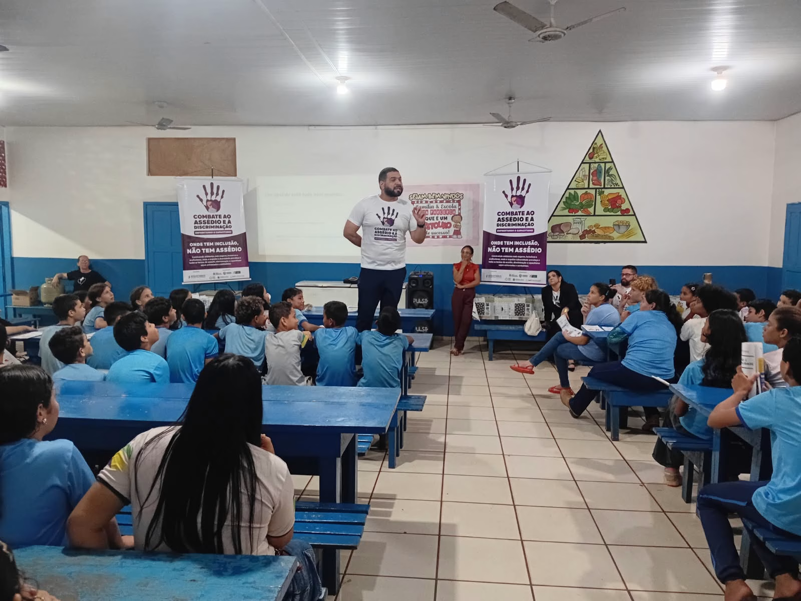 Defensoria leva debate sobre inclusão e combate ao capacitismo a estudantes de Apuí