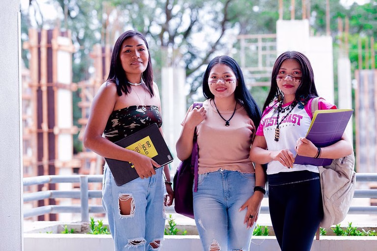 Estudantes indígenas têm prazo ampliado para inscrição em pós-graduação Estudantes indígenas têm prazo ampliado para inscrição em pós-graduação