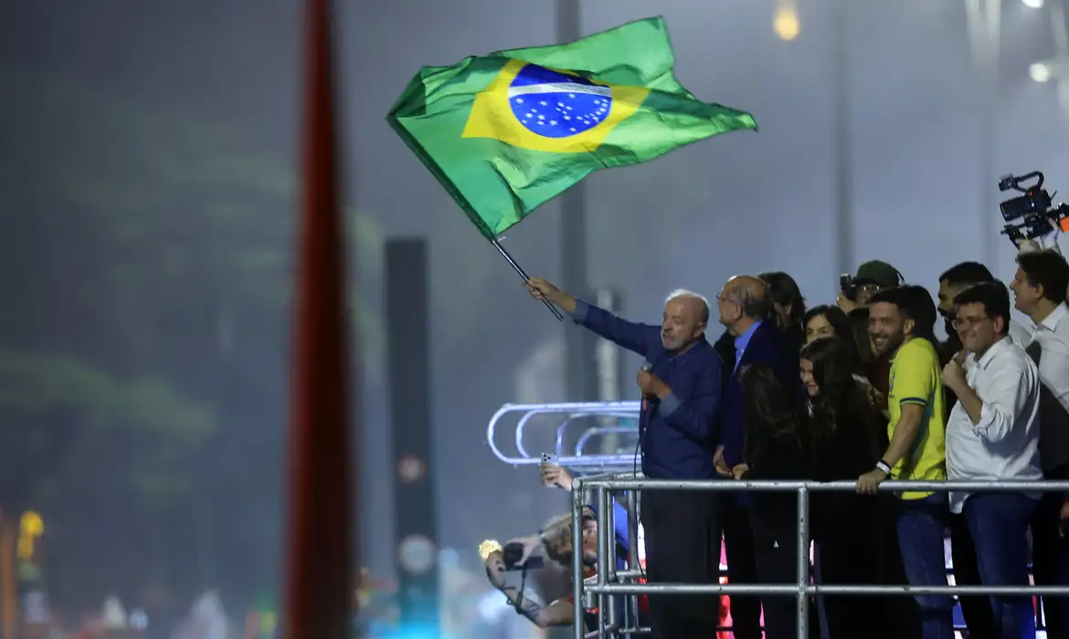 Lula é reeleito presidente do Brasil: “Fato histórico que devo ao povo brasileiro” Lula é reeleito presidente do Brasil: “Fato histórico que devo ao povo brasileiro”