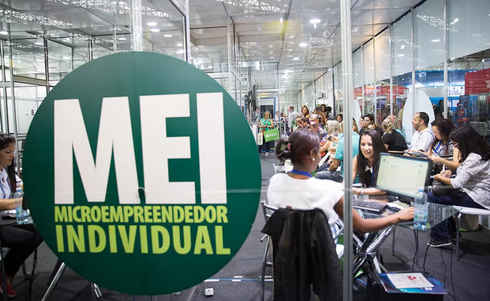 Enviado ao Congresso o projeto de apoio a trabalhadores por conta própria. Saiba mais Enviado ao Congresso o projeto de apoio a trabalhadores por conta própria. Saiba mais