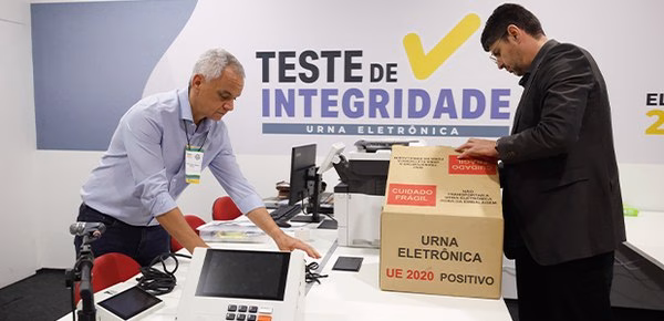 museu do voto e lacrado para o teste de integridade das urnas neste domingo 25 1