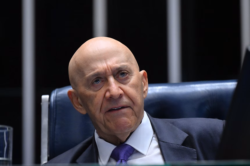 Para Confúcio, mudança de governo não pode interromper políticas públicas Para Confúcio, mudança de governo não pode interromper políticas públicas