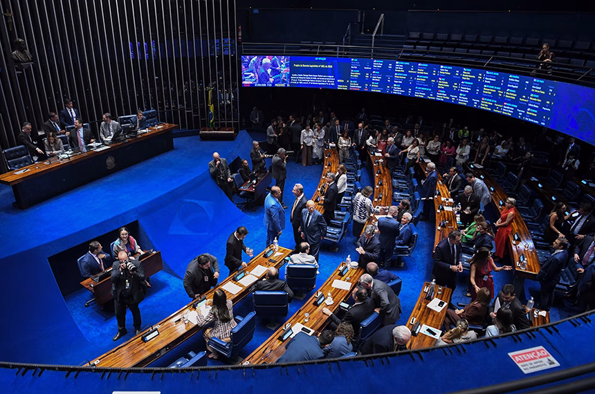 Plenário analisa três acordos internacionais nesta quinta Plenário analisa três acordos internacionais nesta quinta