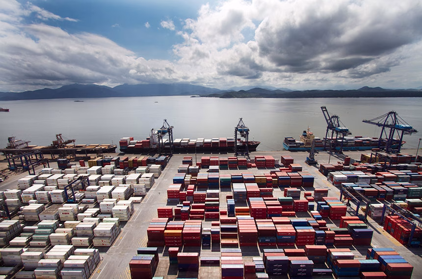 MP abre crédito extraordinário de R$ 6,5 bilhões para financiar exportadores MP abre crédito extraordinário de R$ 6,5 bilhões para financiar exportadores