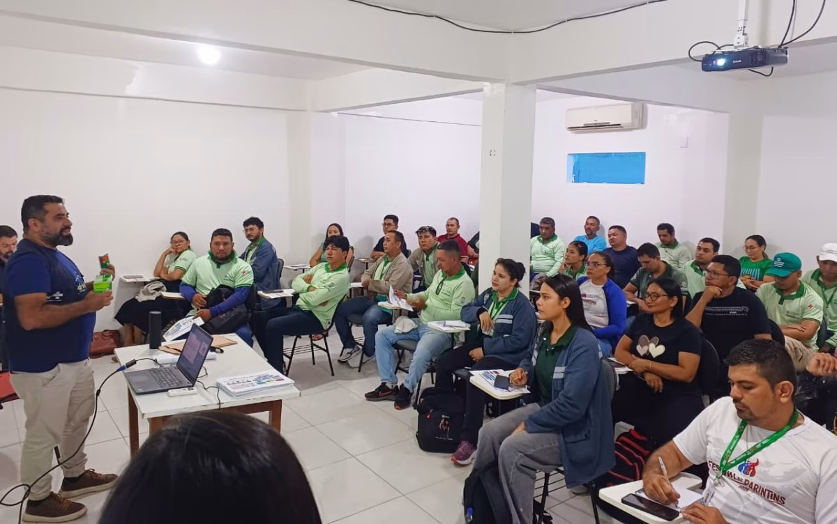 Prefeitura de Parintins e Ministério da Saúde promovem treinamento para profissionais de saúde Prefeitura de Parintins e Ministério da Saúde promovem treinamento para profissionais de saúde