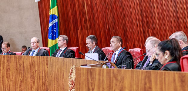 Presidente do TSE agradece a equipes da Justiça Eleitoral pelo trabalho nas Eleições 2026 Presidente do TSE agradece a equipes da Justiça Eleitoral pelo trabalho nas Eleições 2026