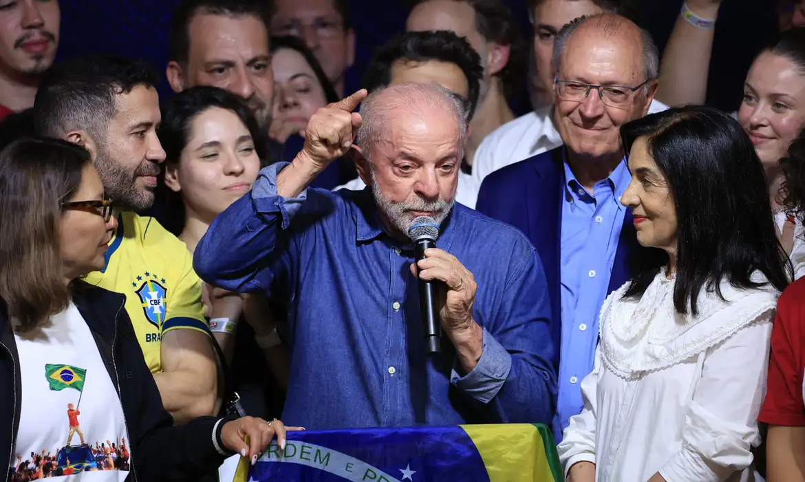 Presidentes do TSE, STF, Senado e Câmara se manifestam sobre reeleição de Lula
