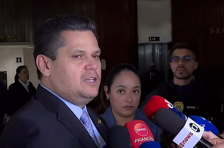 Votação mais rápida do fim da escala 6x1 depende dos senadores, diz Davi Votação mais rápida do fim da escala 6×1 depende dos senadores, diz Davi