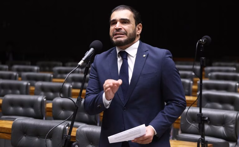 Projeto deduz do Imposto de Renda doação para combate à violência contra a mulher