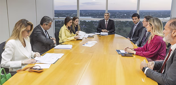 TSE ouve Meta sobre cumprimento de decisão que exige igualdade de tratamento entre campanhas TSE ouve Meta sobre cumprimento de decisão que exige igualdade de tratamento entre campanhas