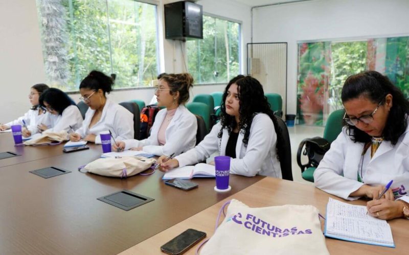 Alunas amazonenses participam de projeto nacional de incentivo à pesquisa científica