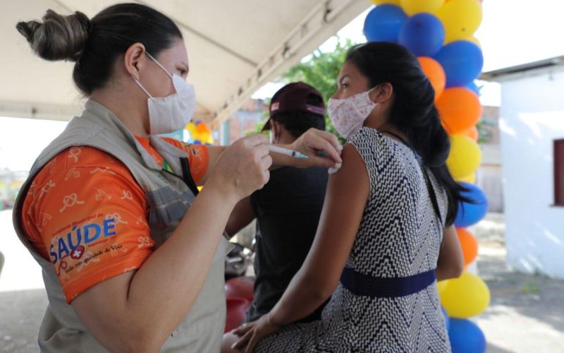 Amazonas já aplicou 6.907.360 doses de vacina contra Covid-19 até esta sexta-feira