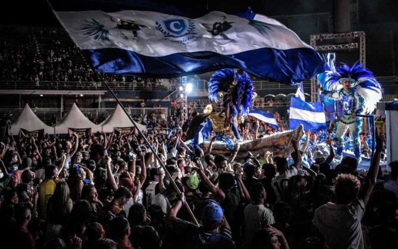 Caprichoso leva clima de festival para a arena do Bumbódromo em noite de lançamento da disputa